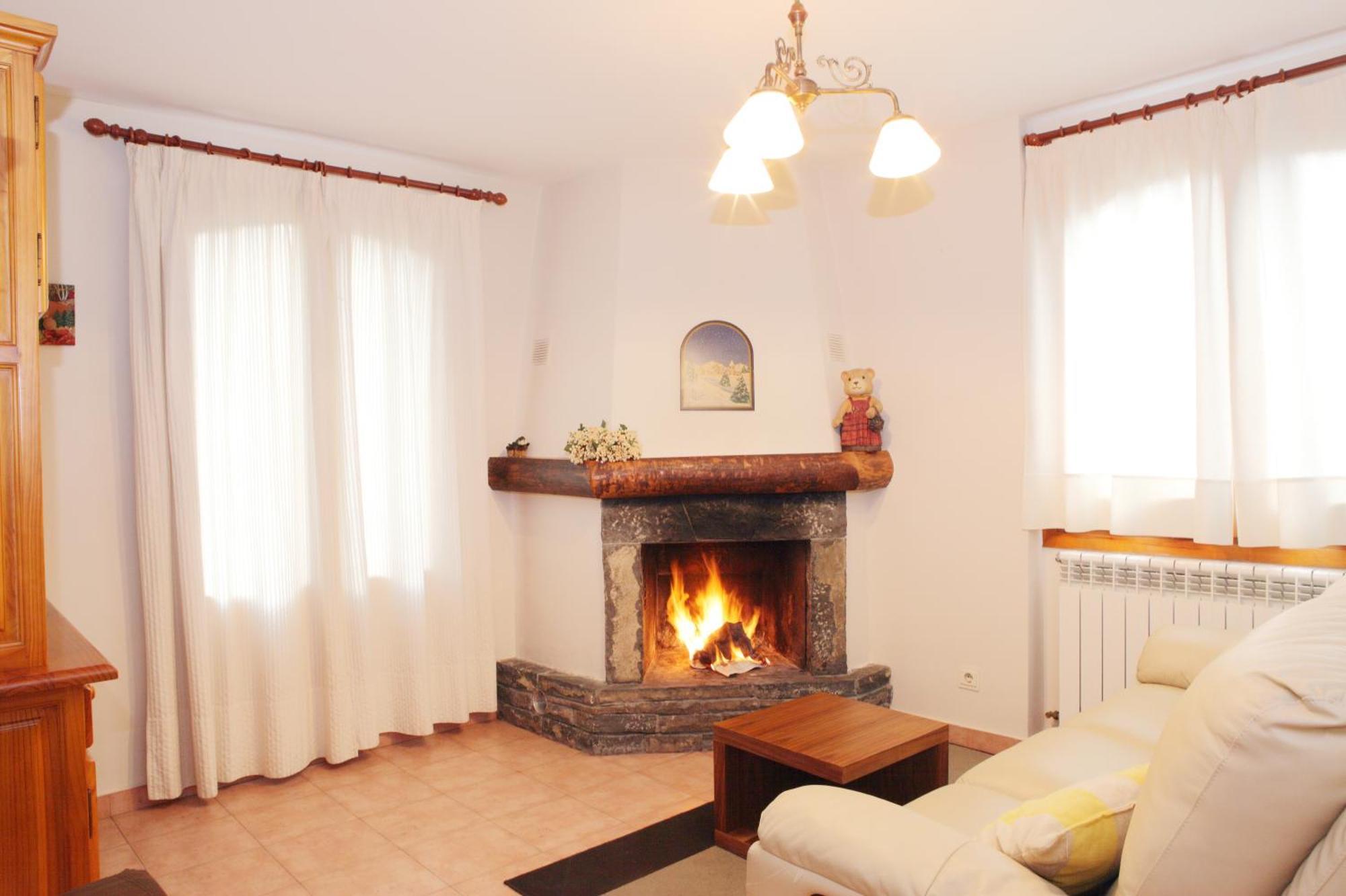 Apartamentos Alba Casa Alquesera Sahun Bagian luar foto